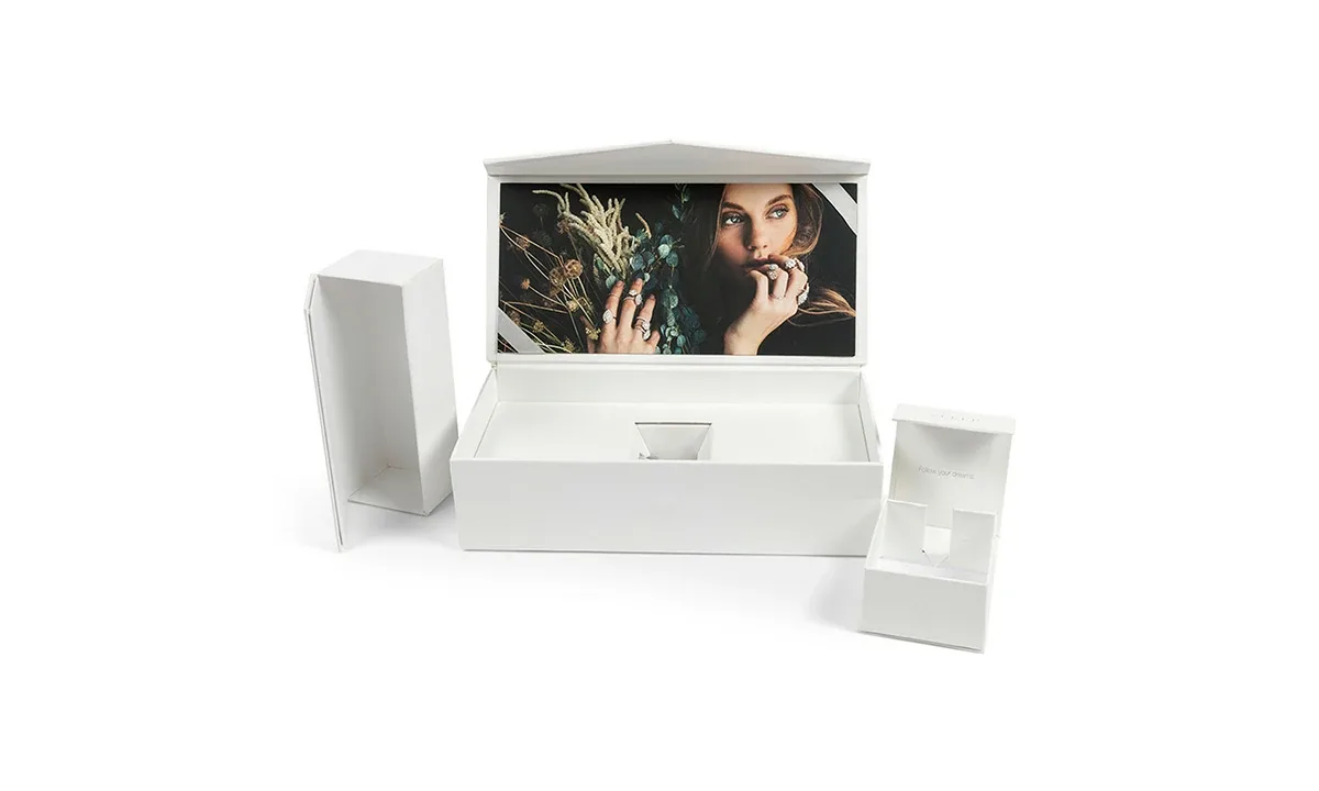 Presentation Box with Photo Lid by PLC Print